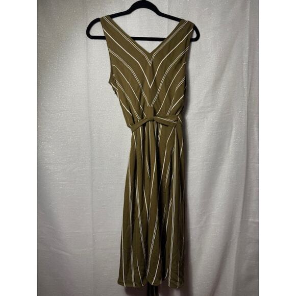 ANN TAYLOR OLIVE GREEN PINSTRIPED JUMPER SIZE 2 - Picture 4 of 4